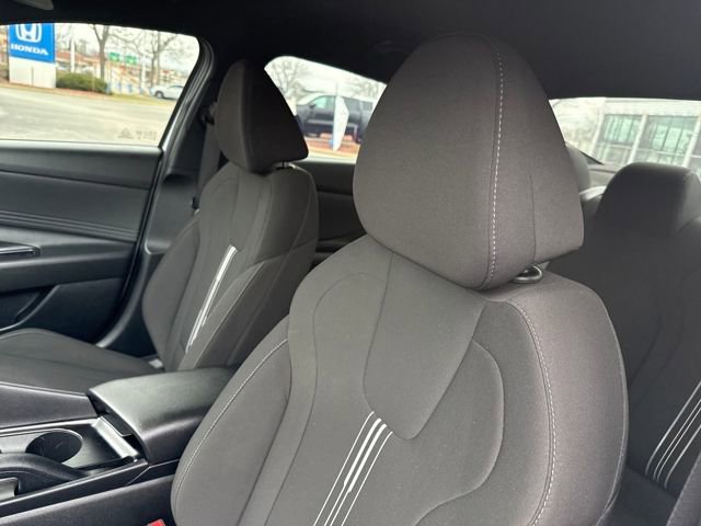 Used 2025 Hyundai Elantra Sport image 11