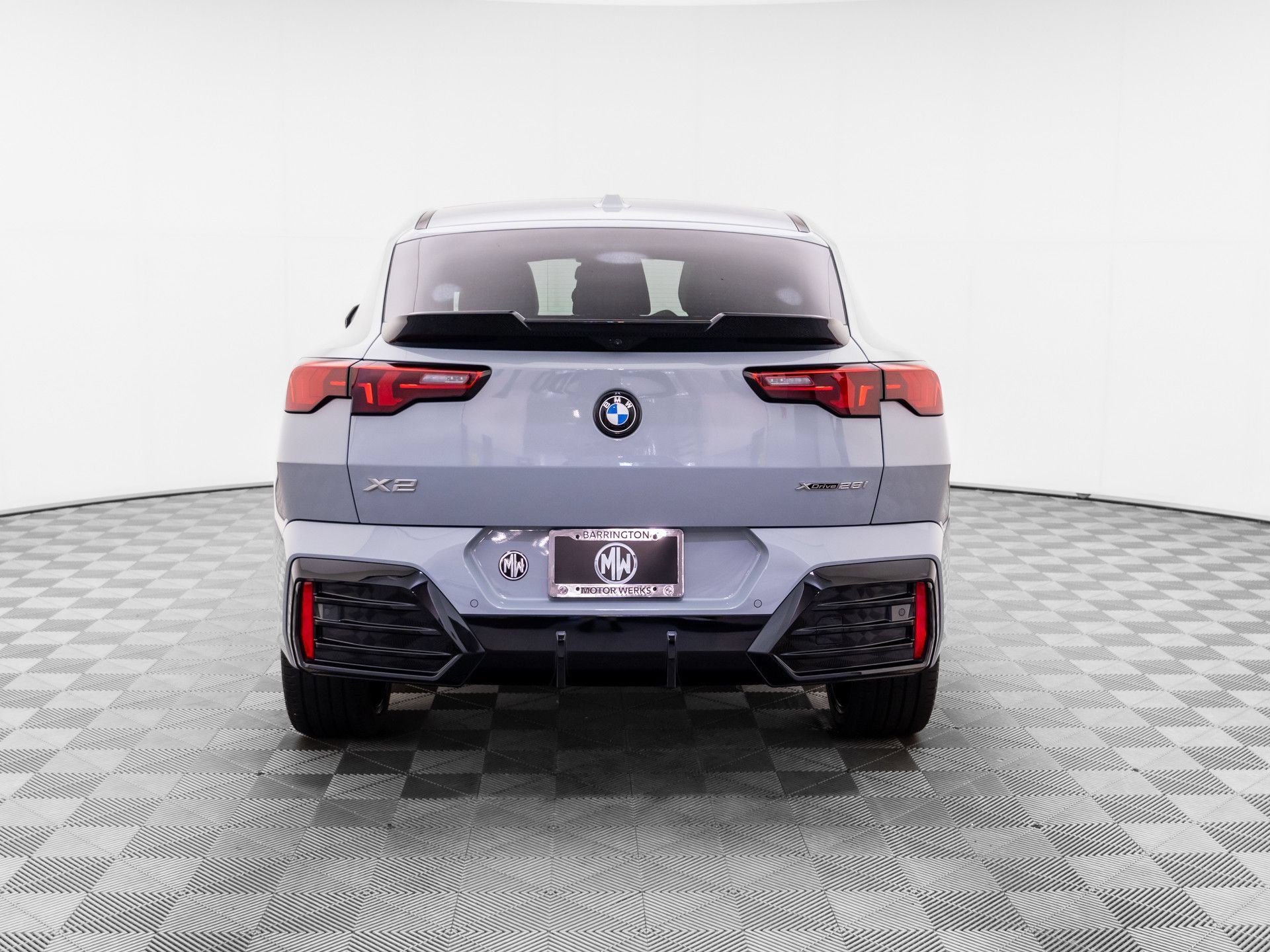 Used 2026 BMW X2 xDrive28i w/ Technology Package AWD/4WD image 4