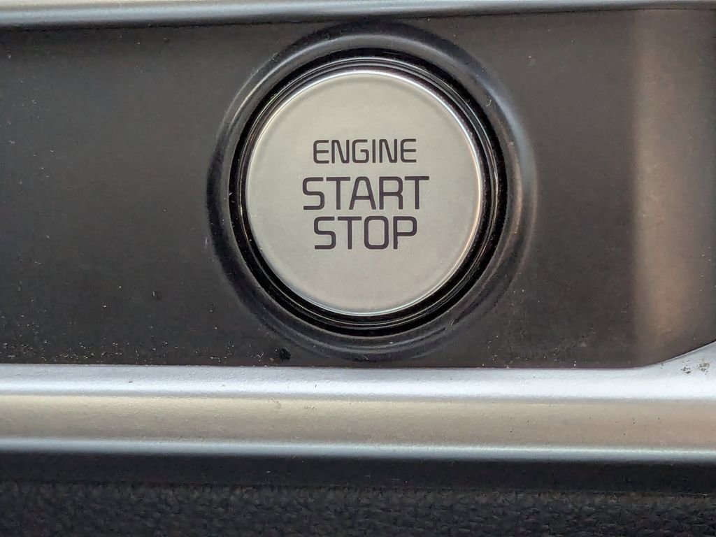 Used 2021 Kia K5 LXS image 31