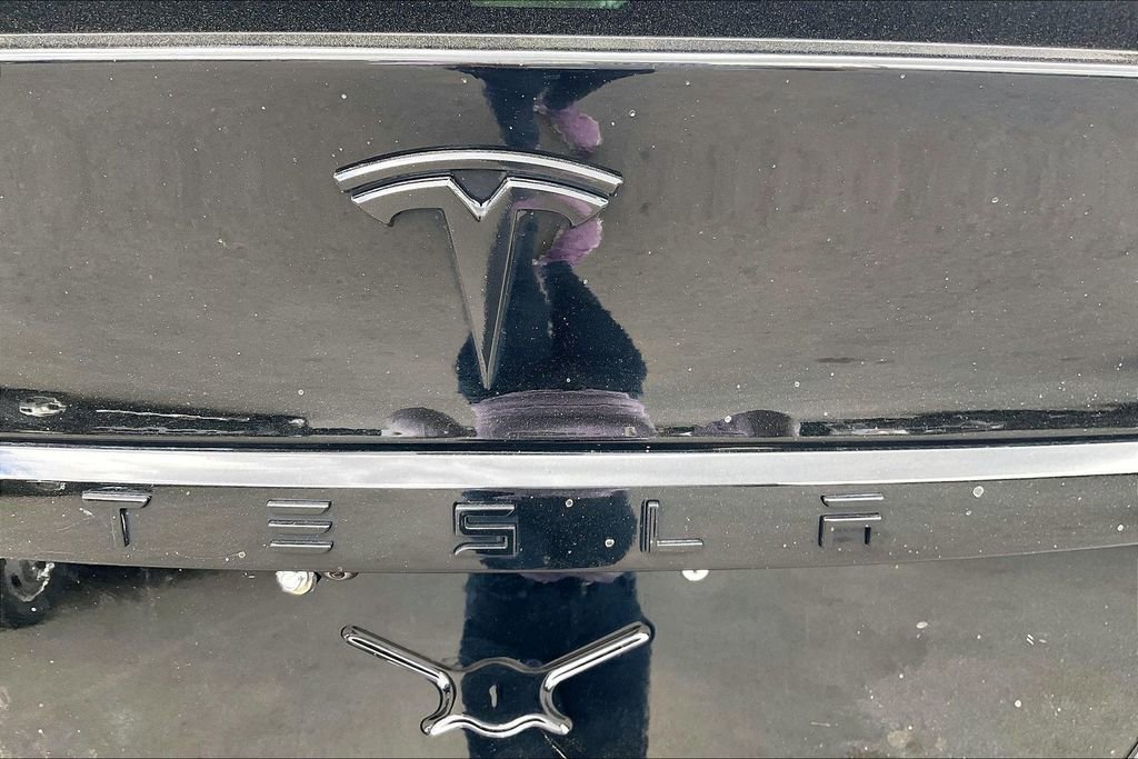 Used 2022 Tesla Model X Plaid image 27