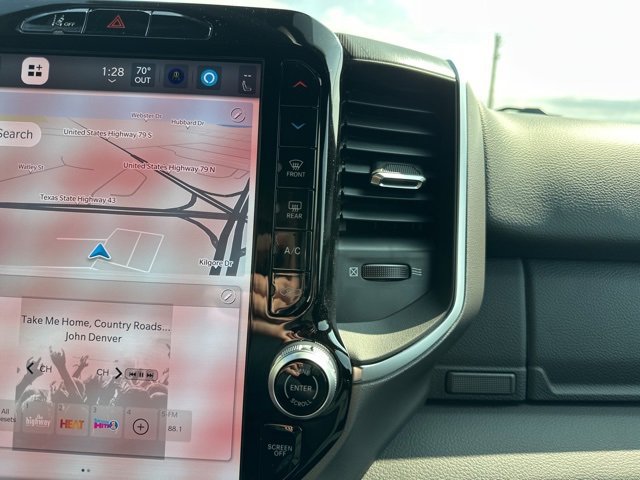 New 2026 RAM 1500 4x4 Crew Cab image 18