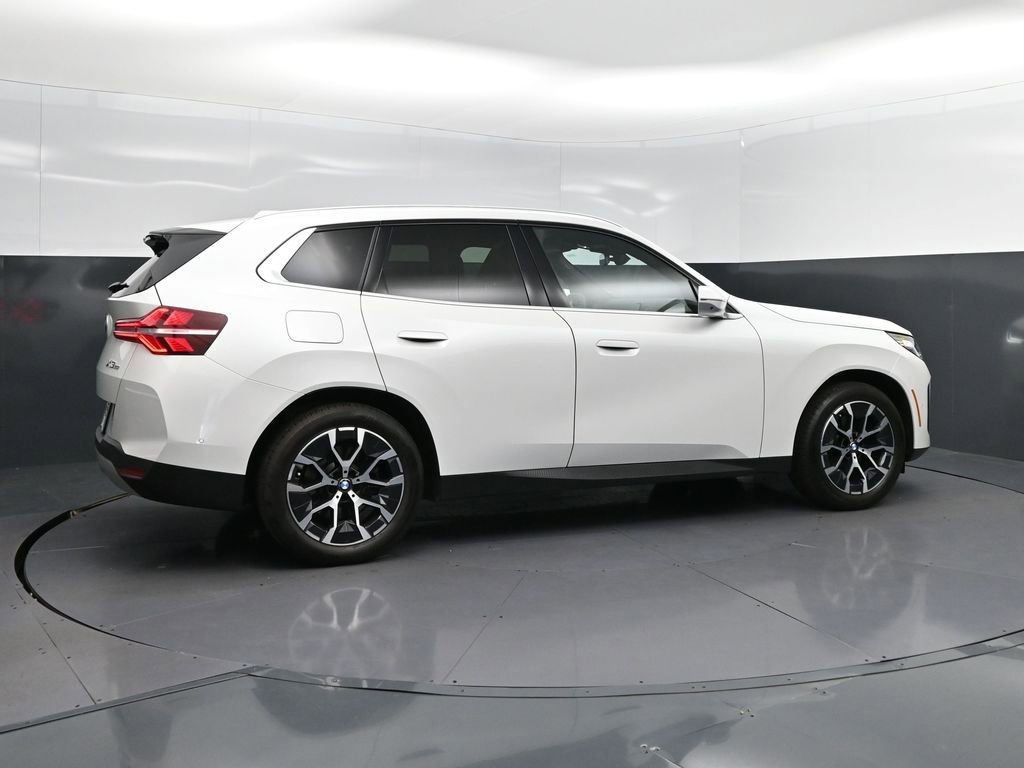 Certified 2025 BMW X3 xDrive30i w/ Premium Package image 8
