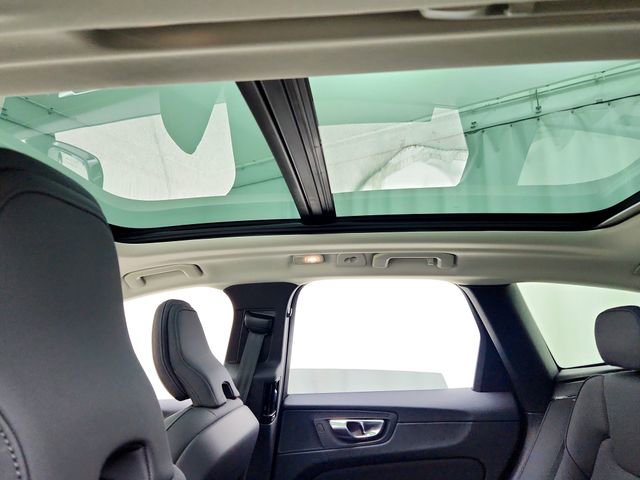 New 2026 Volvo XC60 B5 Plus w/ Protection Package Premier image 22