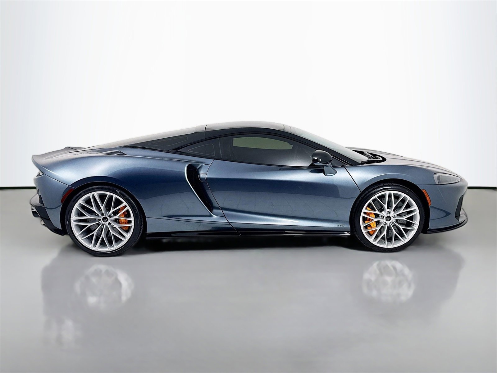 Used 2025 McLaren GTS image 8