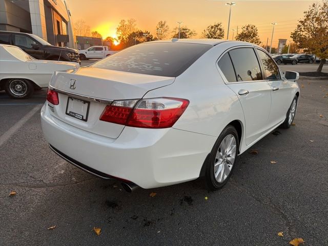 Used 2015 Honda Accord EX-L image 2