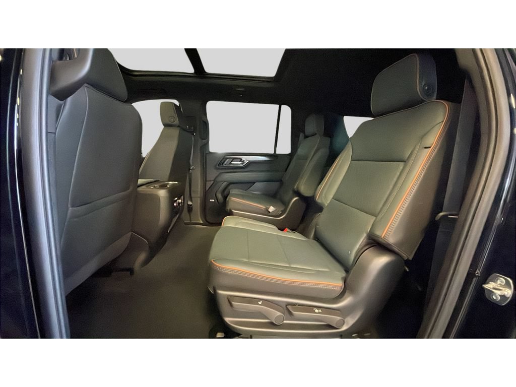 New 2026 GMC Yukon XL AT4 w/ AT4 Premium Package AWD/4WD image 15