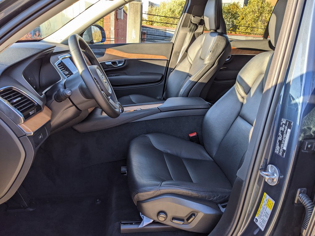 Certified 2023 Volvo XC90 B6 Plus w/ Protection Package image 11