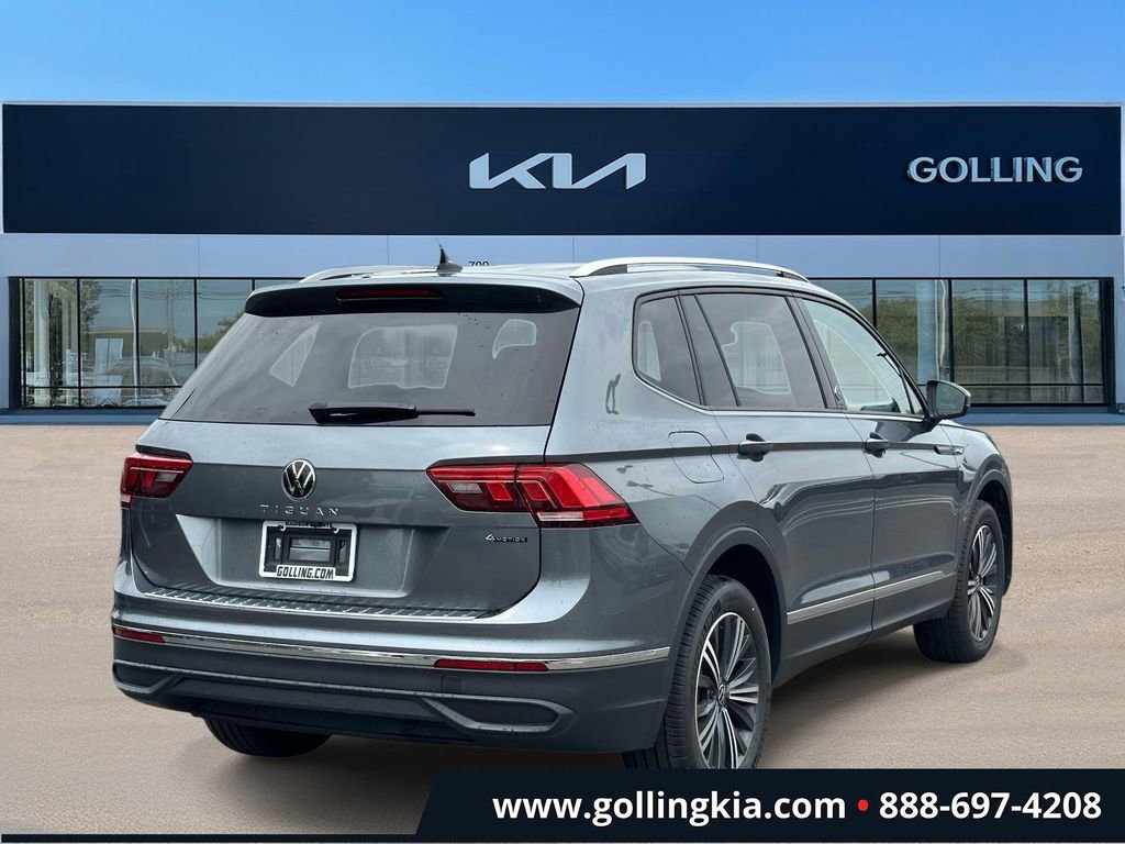 Used 2024 Volkswagen Tiguan Wolfsburg Edition AWD/4WD image 3