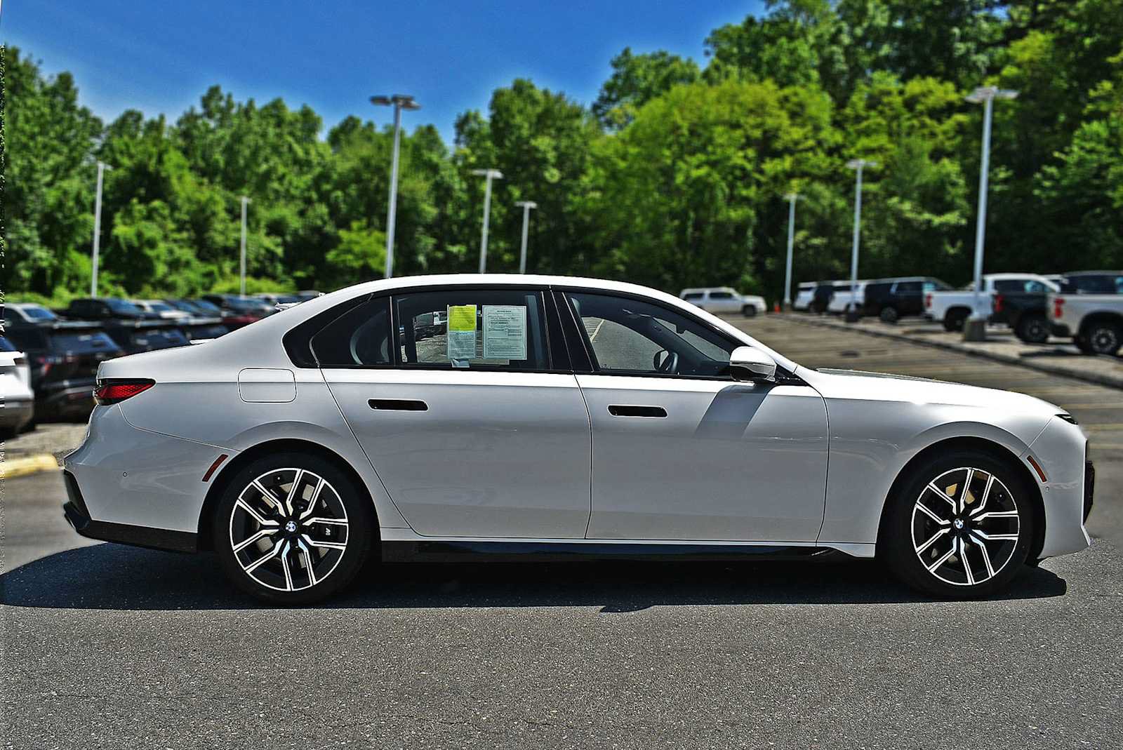 Used 2024 BMW 760i xDrive AWD/4WD image 7