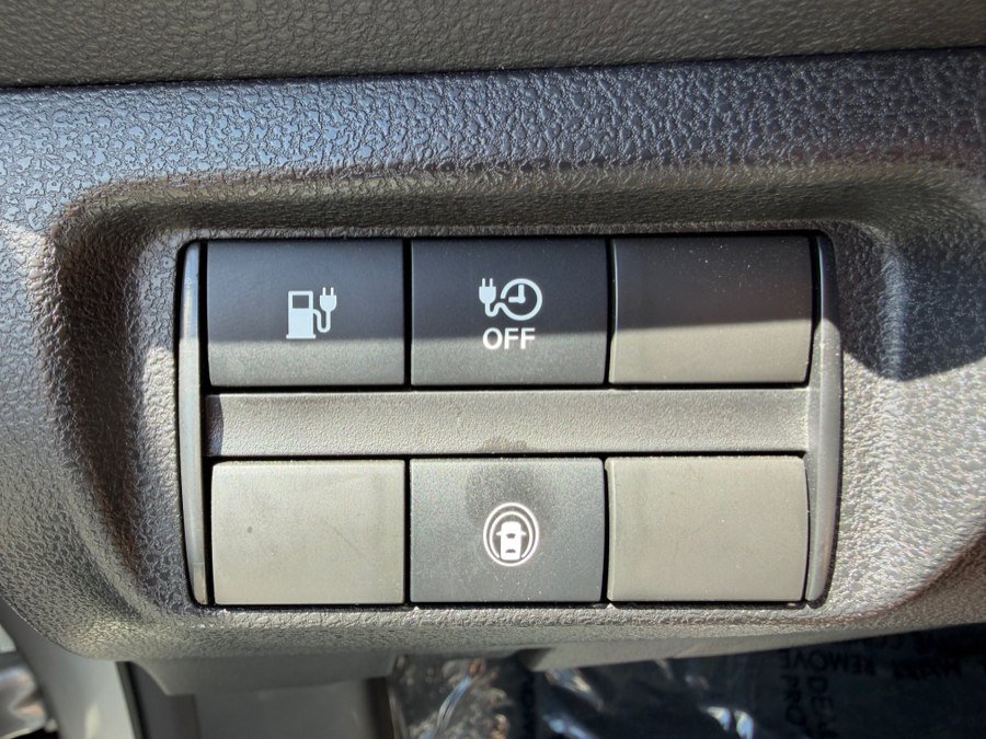 Used 2025 Nissan Leaf S FWD image 16