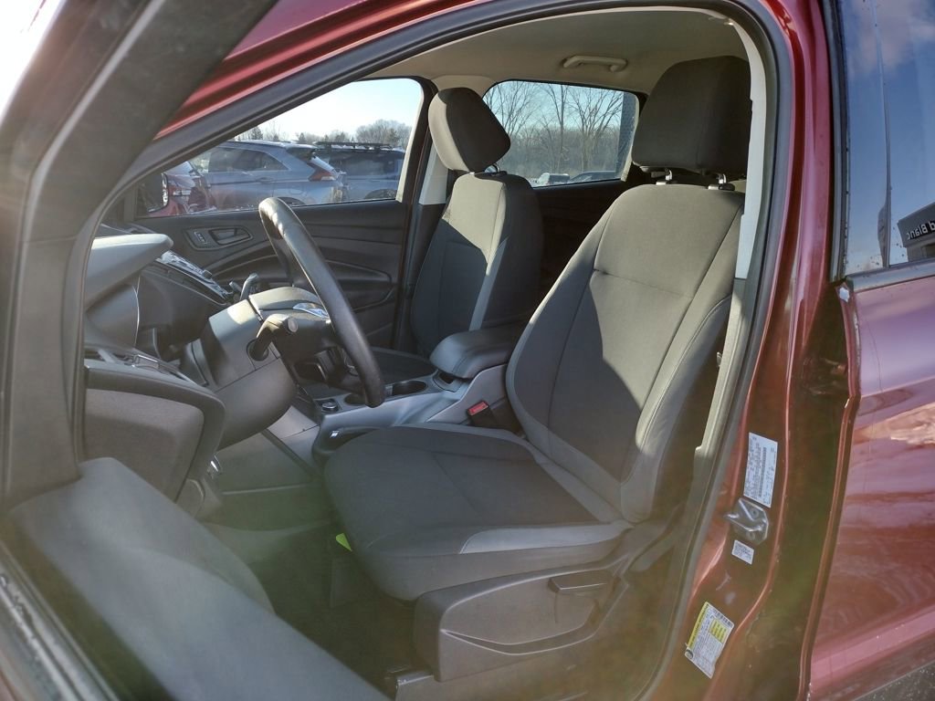 Used 2015 Ford Escape S image 2