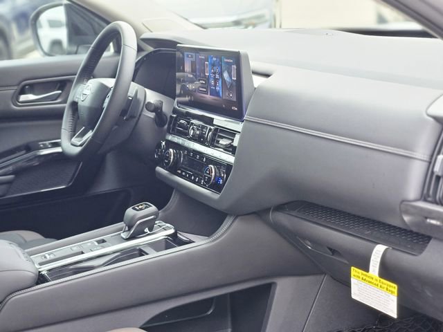 New 2026 Nissan Pathfinder Platinum image 12