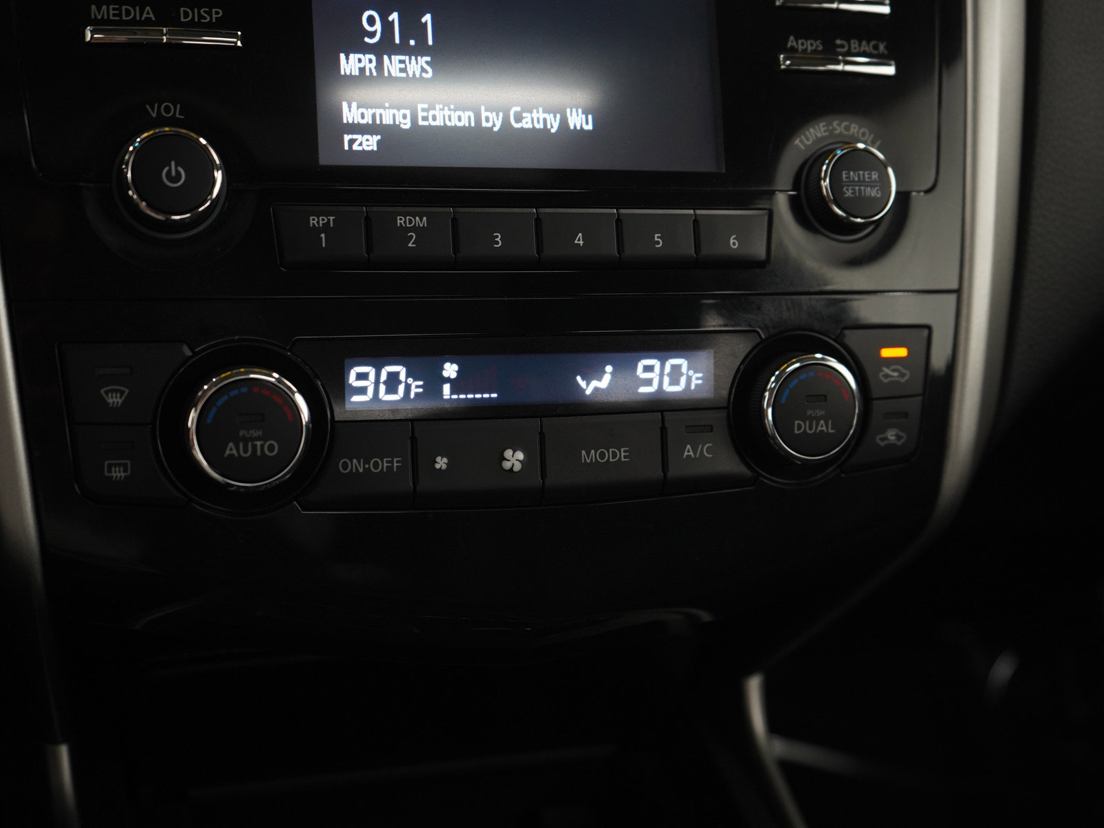 Used 2014 Nissan Altima 2.5 SL w/ Moonroof Package FWD image 21