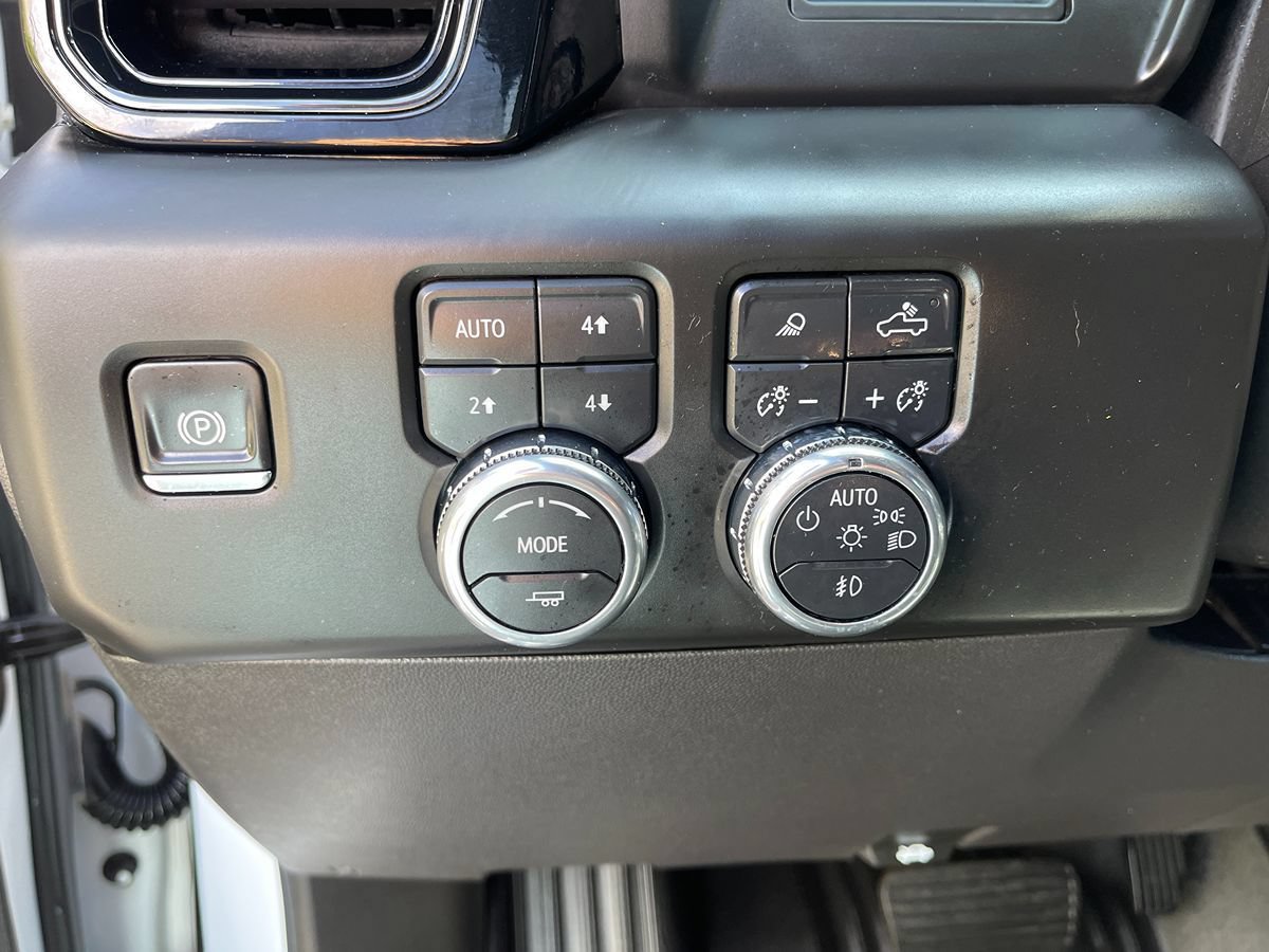 Used 2025 GMC Sierra 1500 AT4 AWD/4WD image 24