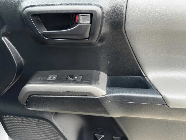 Used 2017 Toyota Tacoma SR5 image 40