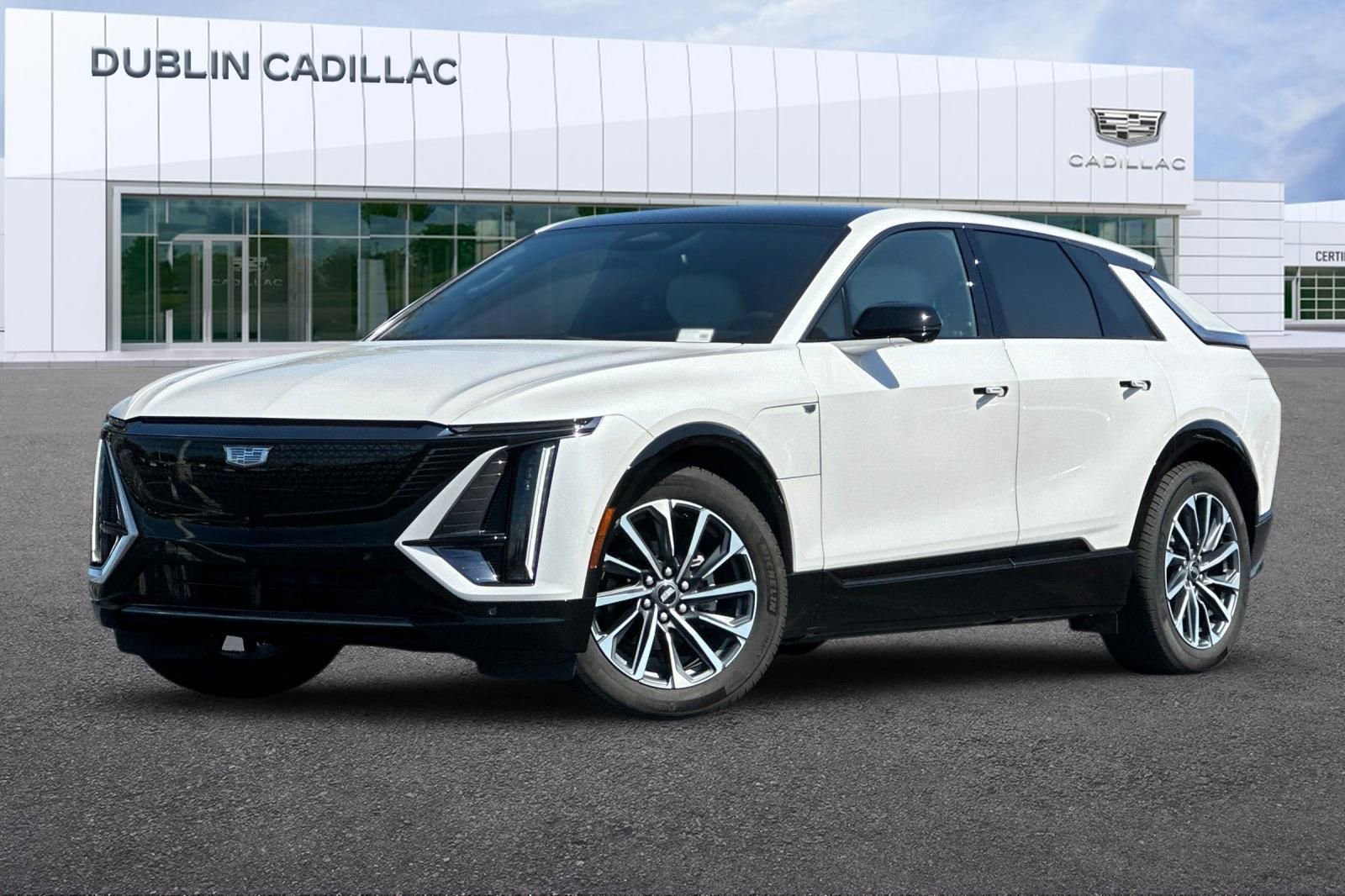Certified 2024 Cadillac Lyriq Sport w/ LPO, Floor Liner Package AWD/4WD image 8