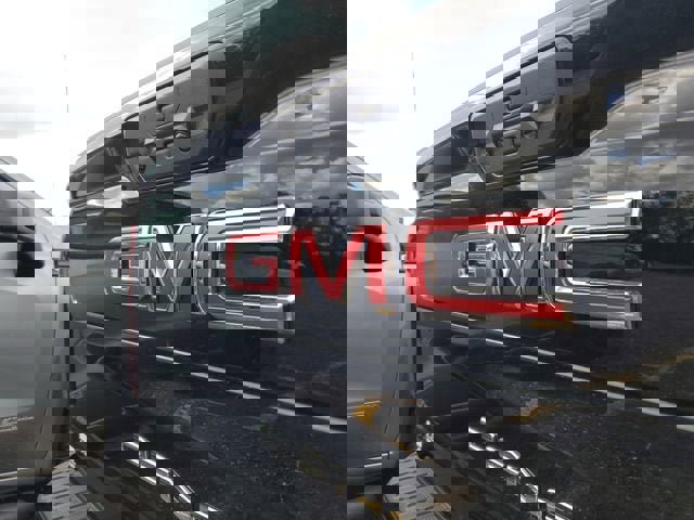 New 2026 GMC Sierra 2500 Denali w/ Denali Reserve Package image 7