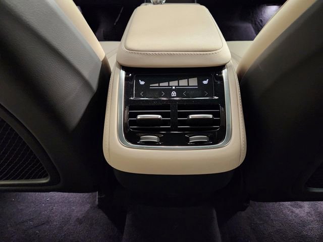 New 2026 Volvo XC90 B6 Plus w/ Protection Package Premier image 31