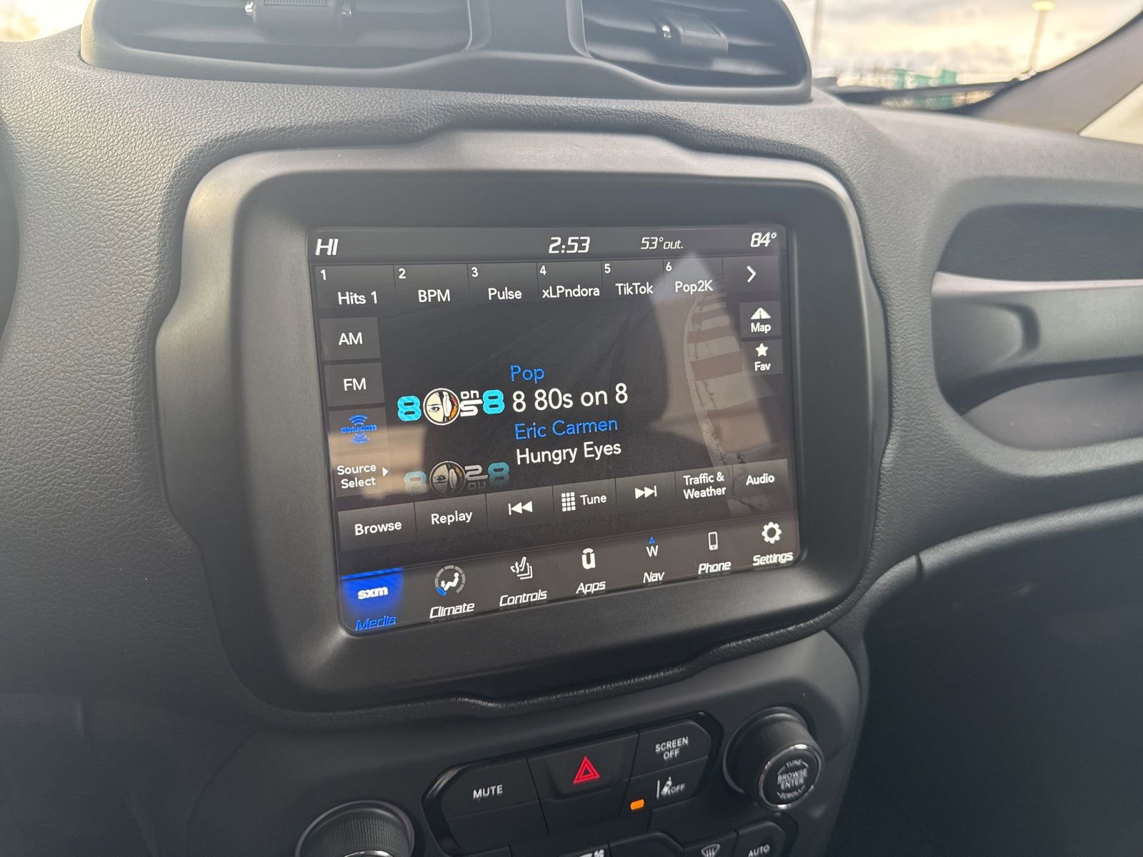 Used 2022 Jeep Renegade Limited image 19