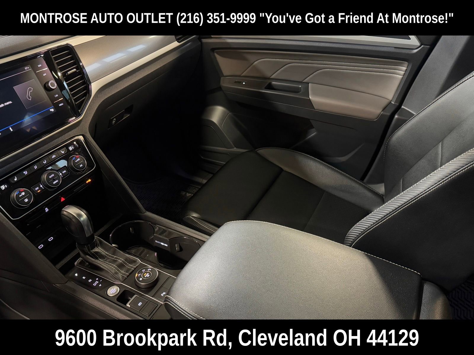 Used 2022 Volkswagen Atlas Cross Sport SEL R-Line image 14