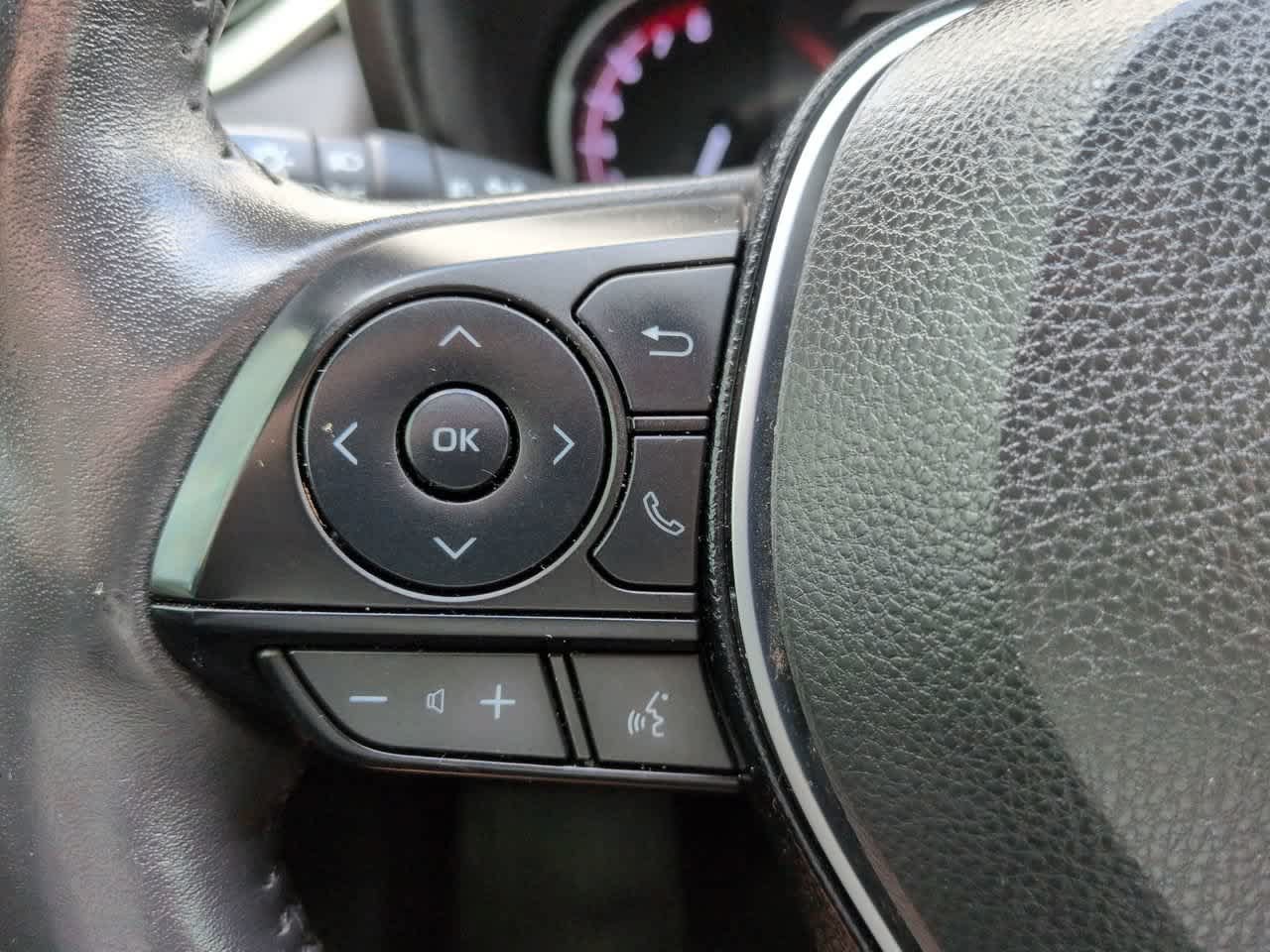 Used 2019 Toyota RAV4 Limited w/ Cold Weather Package FWD image 24