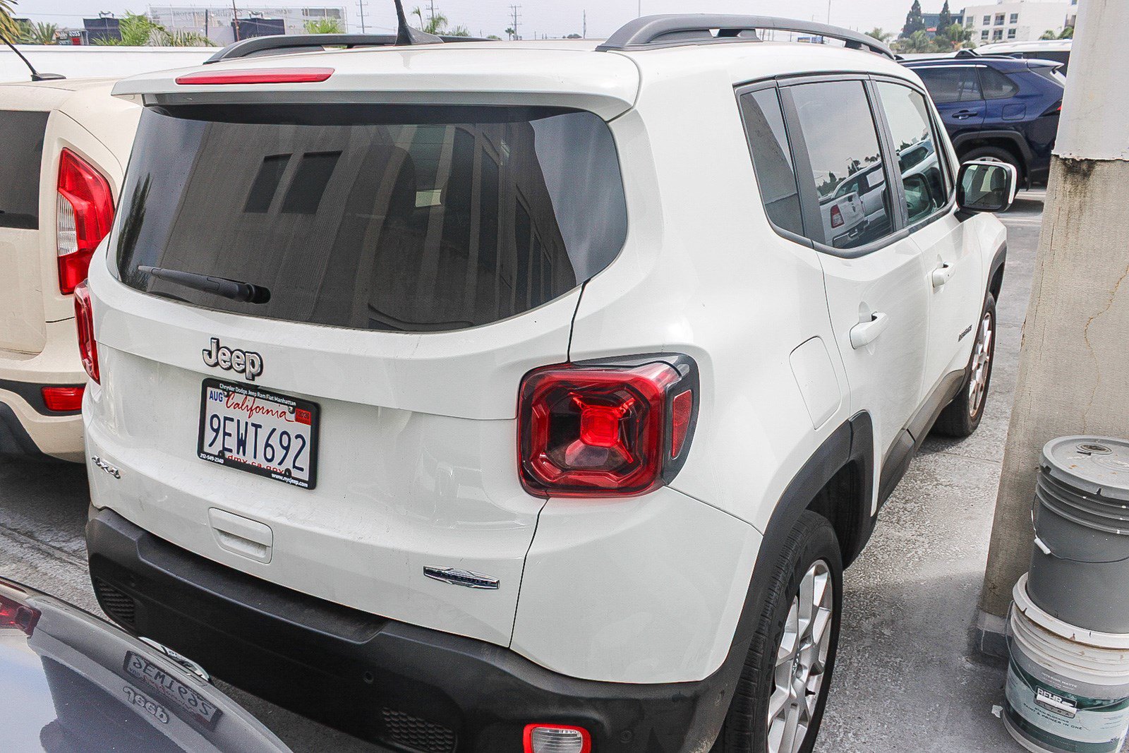 Used 2021 Jeep Renegade Latitude w/ Luxury Group I AWD/4WD image 15