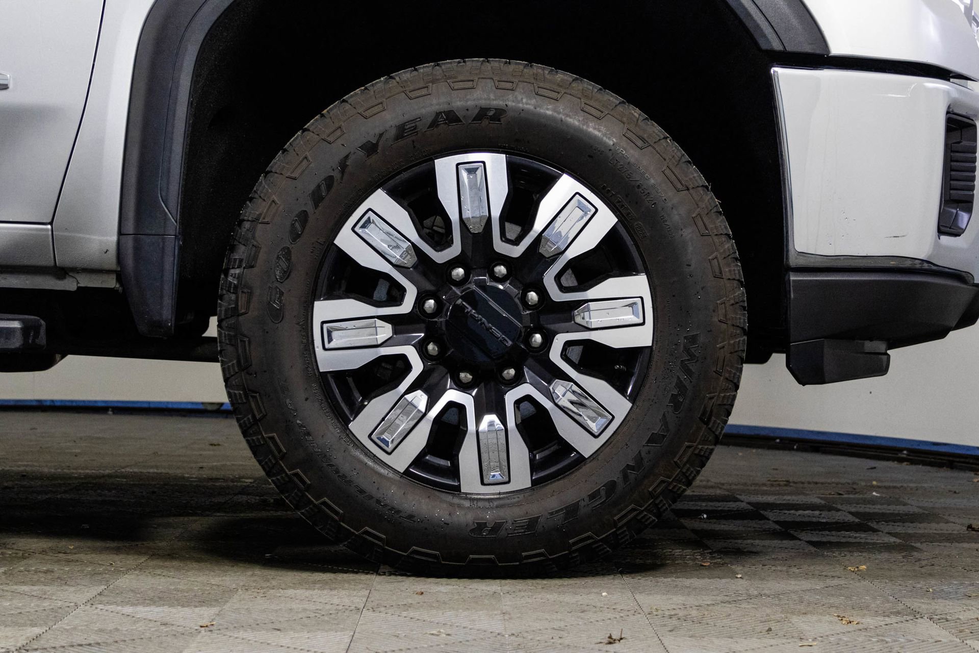 Used 2022 GMC Sierra 2500 SLE w/ SLE Value Package; image 36