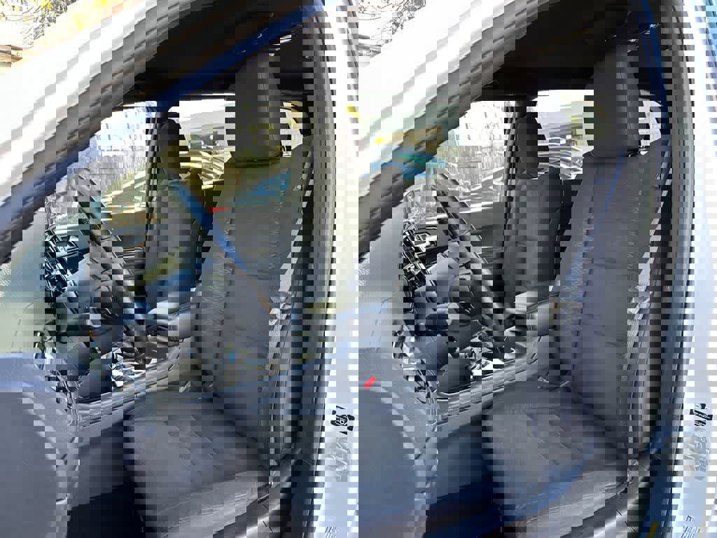 Used 2023 Dodge Durango SXT image 11