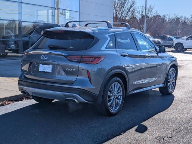 Certified 2025 INFINITI QX50 Luxe image 8