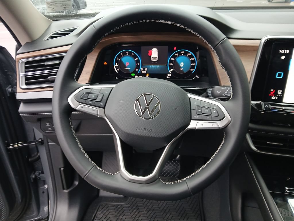 New 2026 Volkswagen Atlas SE FWD image 14