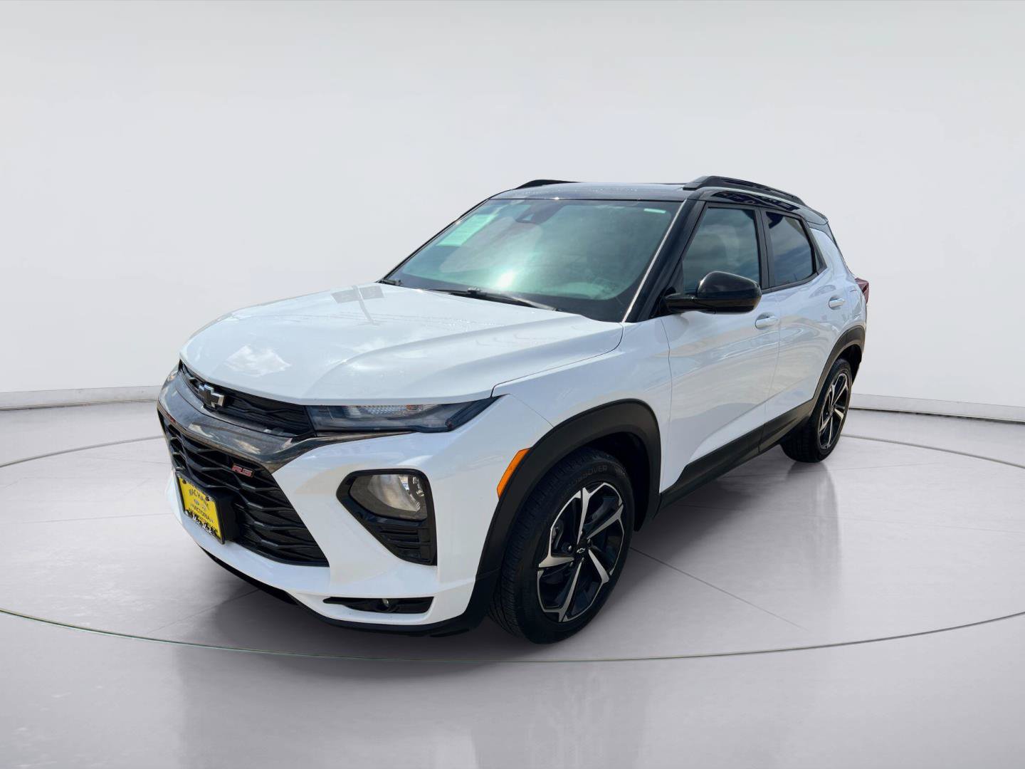Used 2023 Chevrolet TrailBlazer RS w/ Sun and Liftgate Package FWD image 7