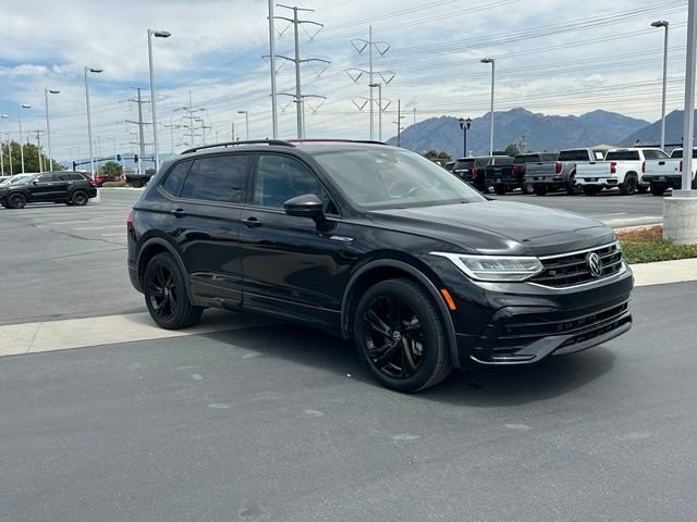 Used 2023 Volkswagen Tiguan SE R-Line AWD/4WD image 9
