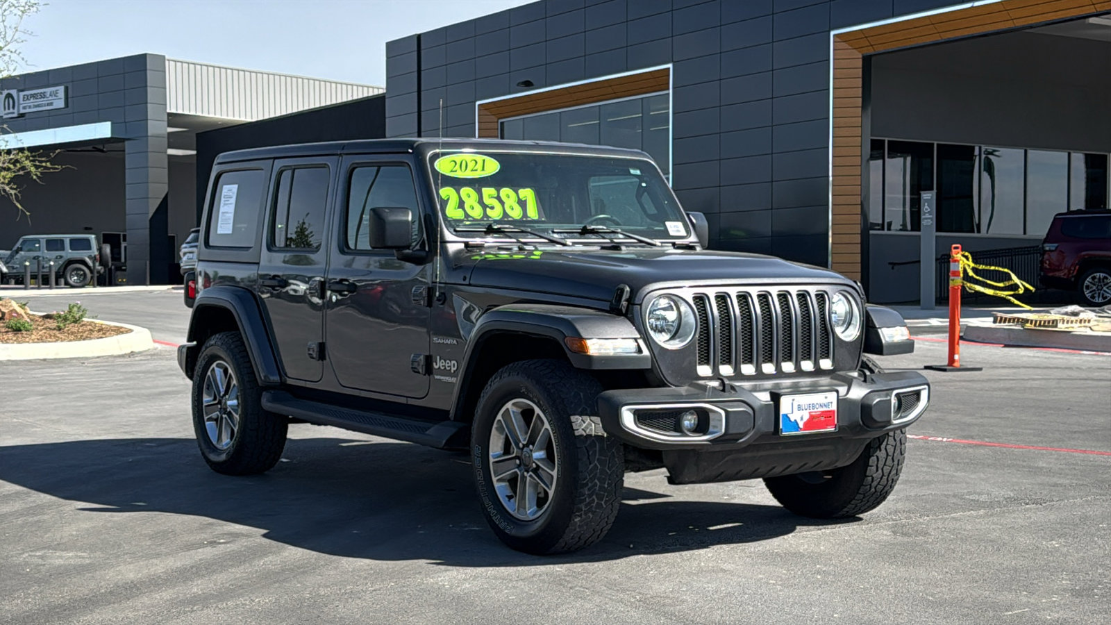 Used 2021 Jeep Wrangler Unlimited Sahara image 3