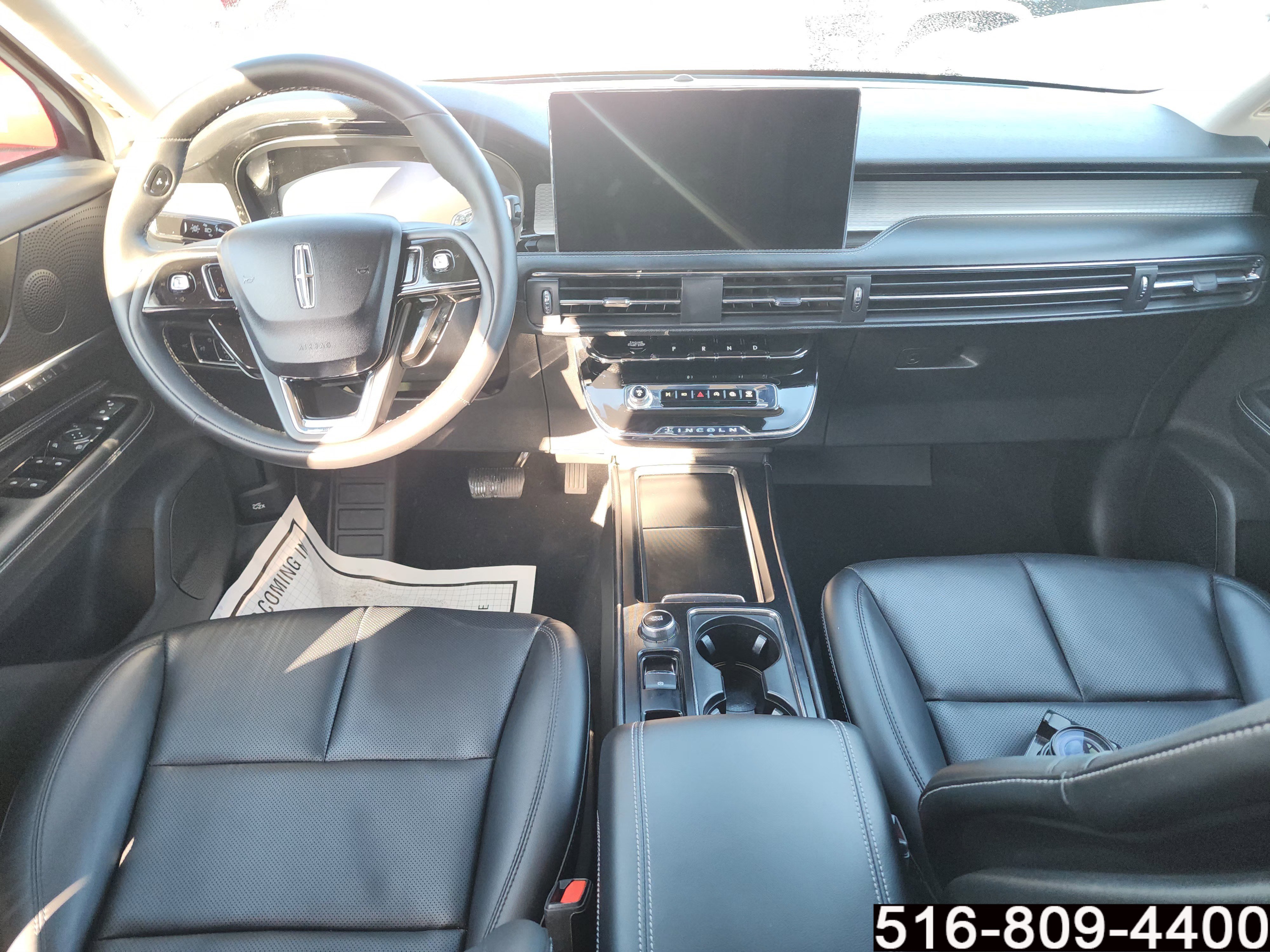 Used 2023 Lincoln Corsair AWD w/ Equipment Group 101A image 9