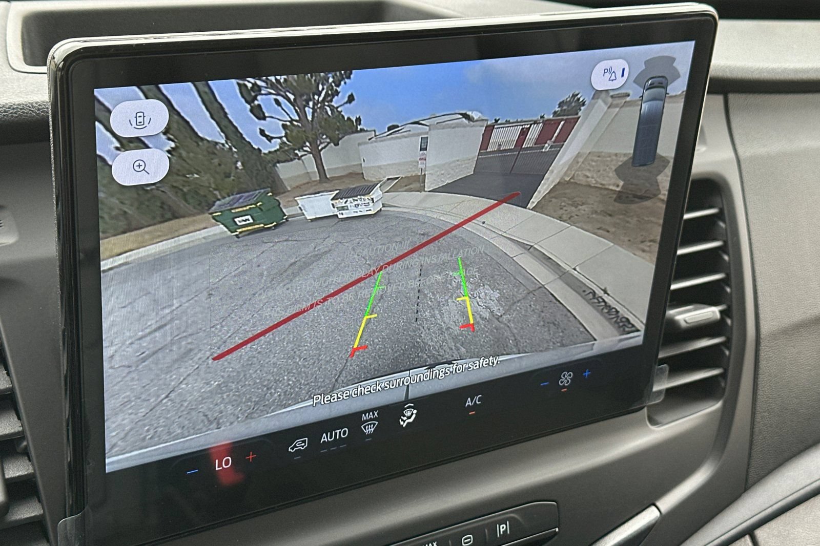 New 2026 Ford Transit 250 148 Medium Roof RWD image 18