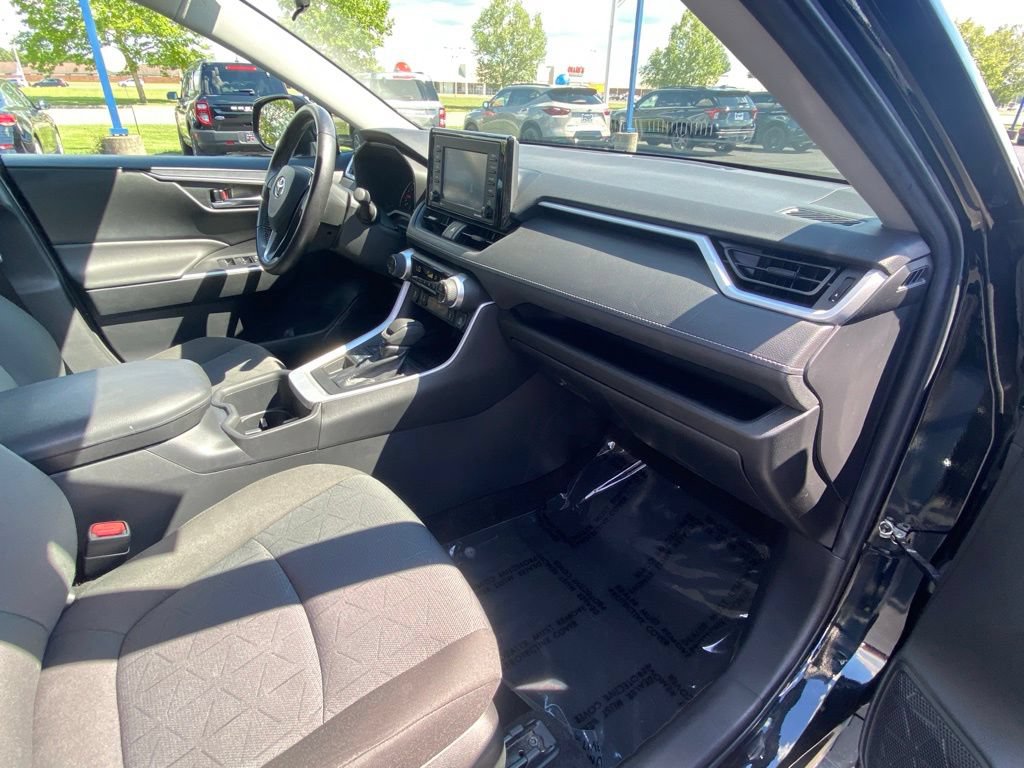 Used 2022 Toyota RAV4 XLE w/ Convenience Package AWD/4WD image 37