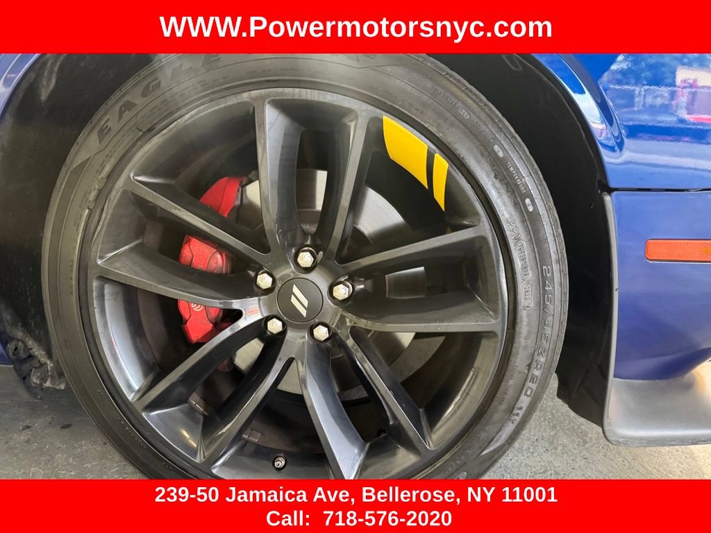 Used 2022 Dodge Challenger R/T w/ Shaker Package RWD image 18