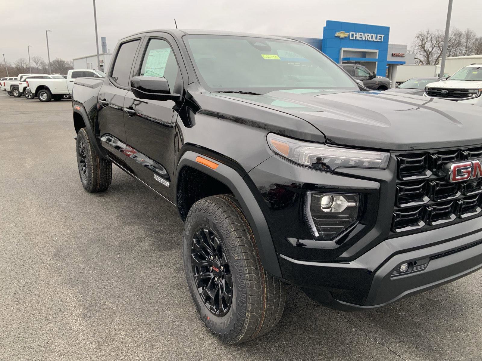 New 2026 GMC Canyon Elevation w/ Convenience Package image 18