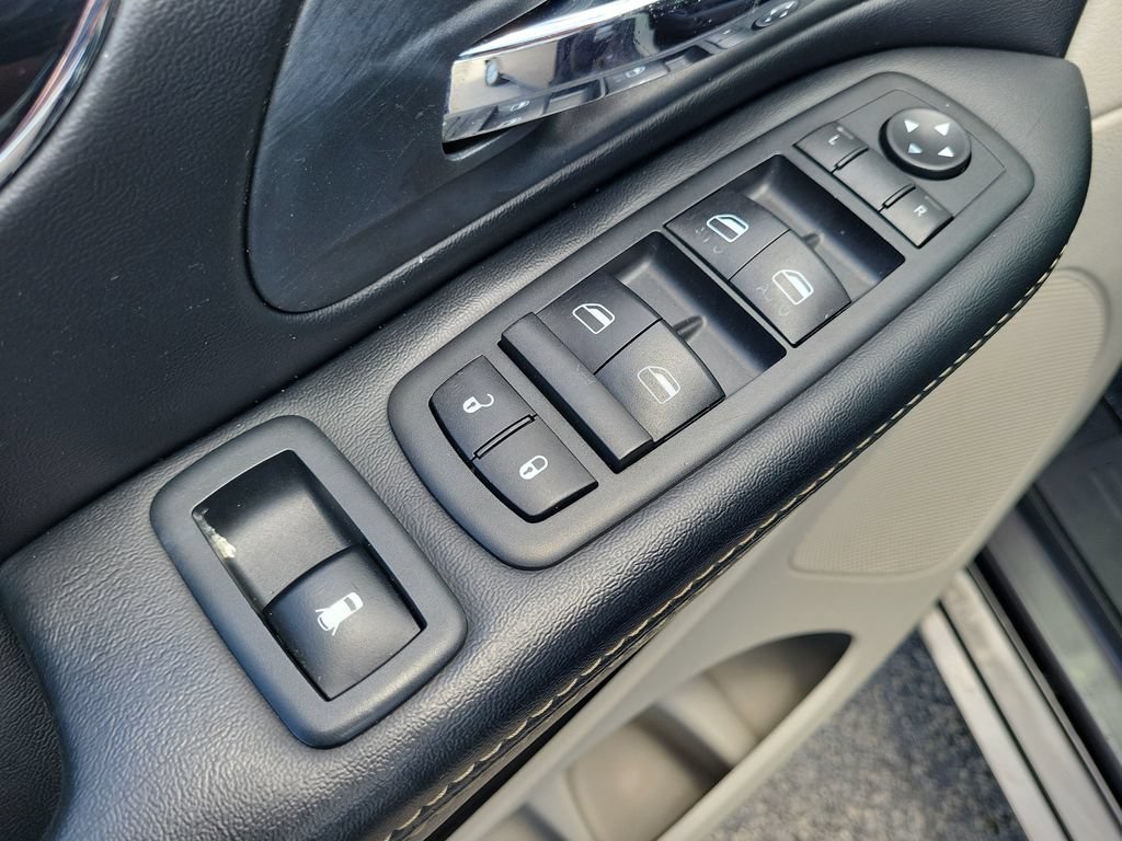 Used 2019 Dodge Grand Caravan SXT FWD image 13