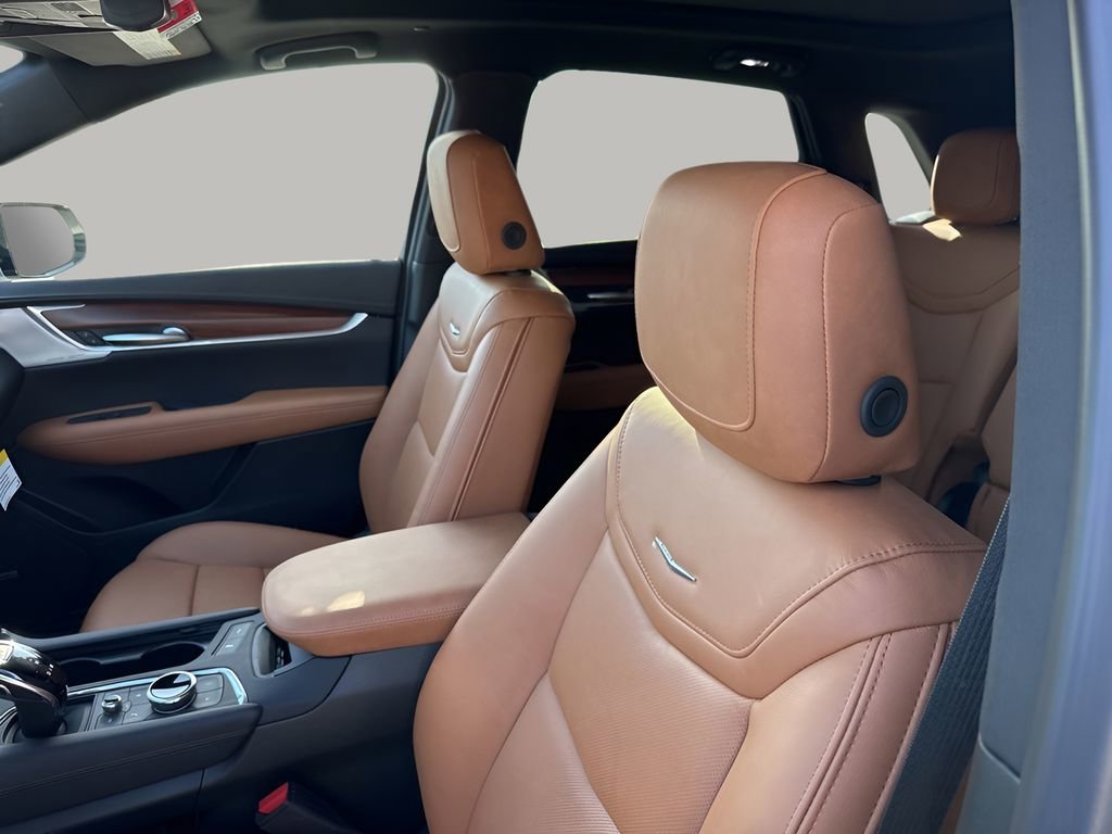Certified 2025 Cadillac XT5 Premium Luxury w/ Technology Package image 18