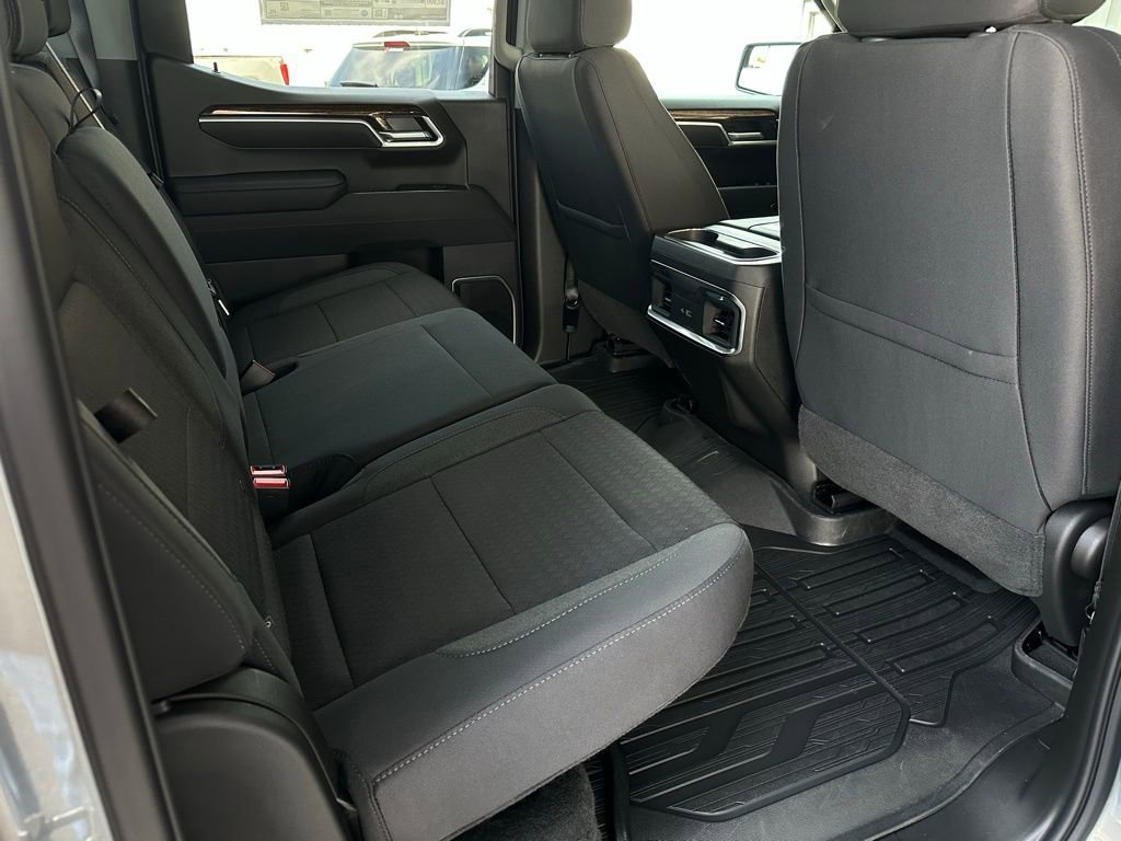 New 2026 GMC Sierra 1500 Elevation image 17