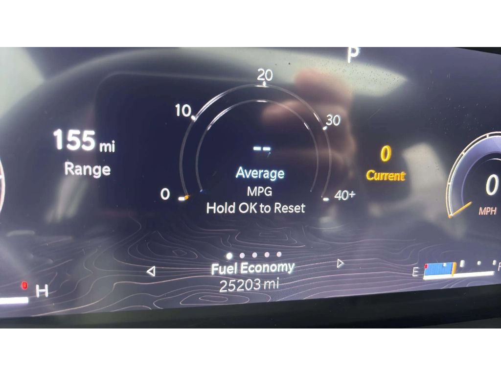 Used 2023 Jeep Grand Cherokee Altitude AWD/4WD image 16