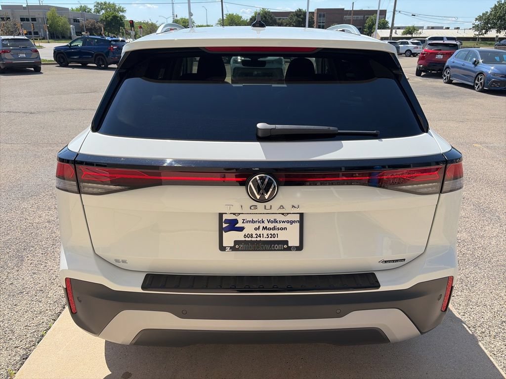 Certified 2026 Volkswagen Tiguan SE AWD/4WD image 8