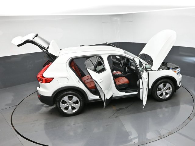 Used 2019 Volvo XC40 T5 Momentum AWD/4WD image 45
