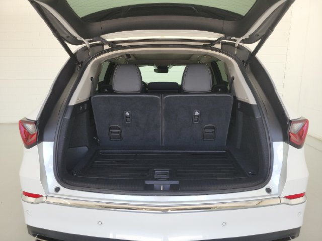Used 2025 Acura MDX w/ Technology Package FWD image 9