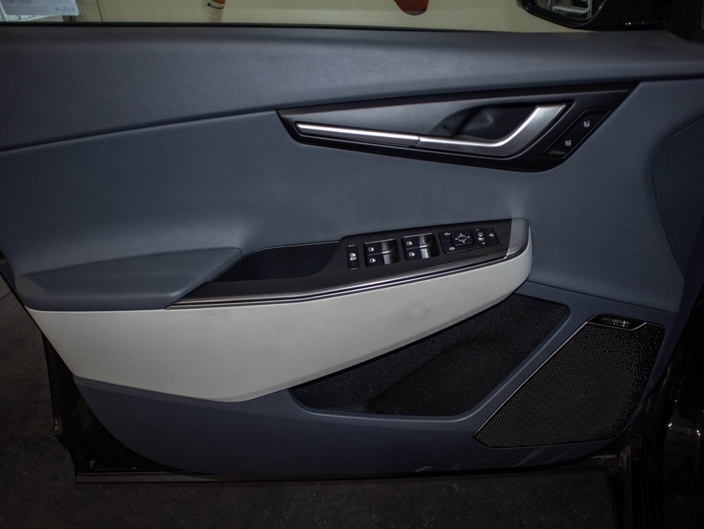 New 2023 Kia EV6 Wind image 11