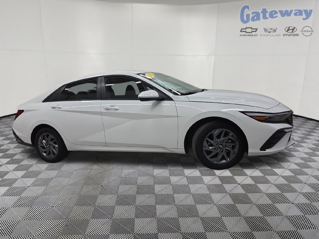 Used 2025 Hyundai Elantra Hybrid