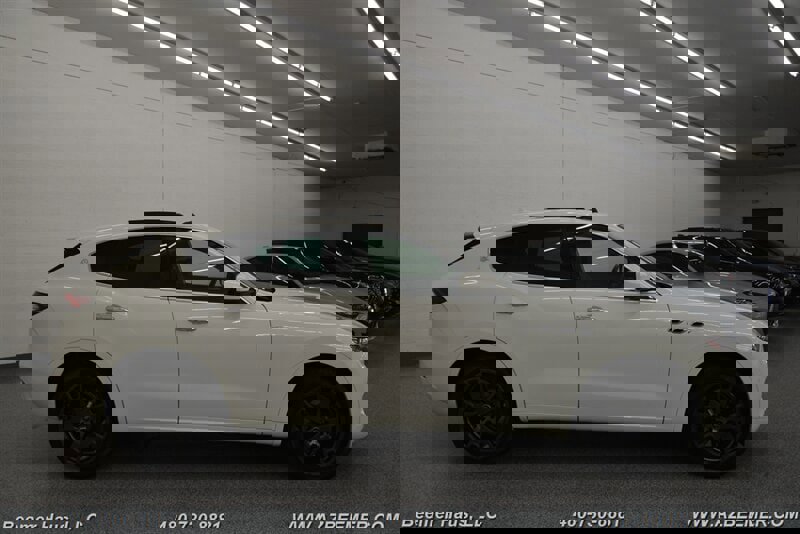 Used 2021 Maserati Levante image 6