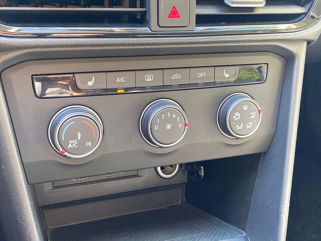 Used 2022 Volkswagen Taos SE FWD image 26