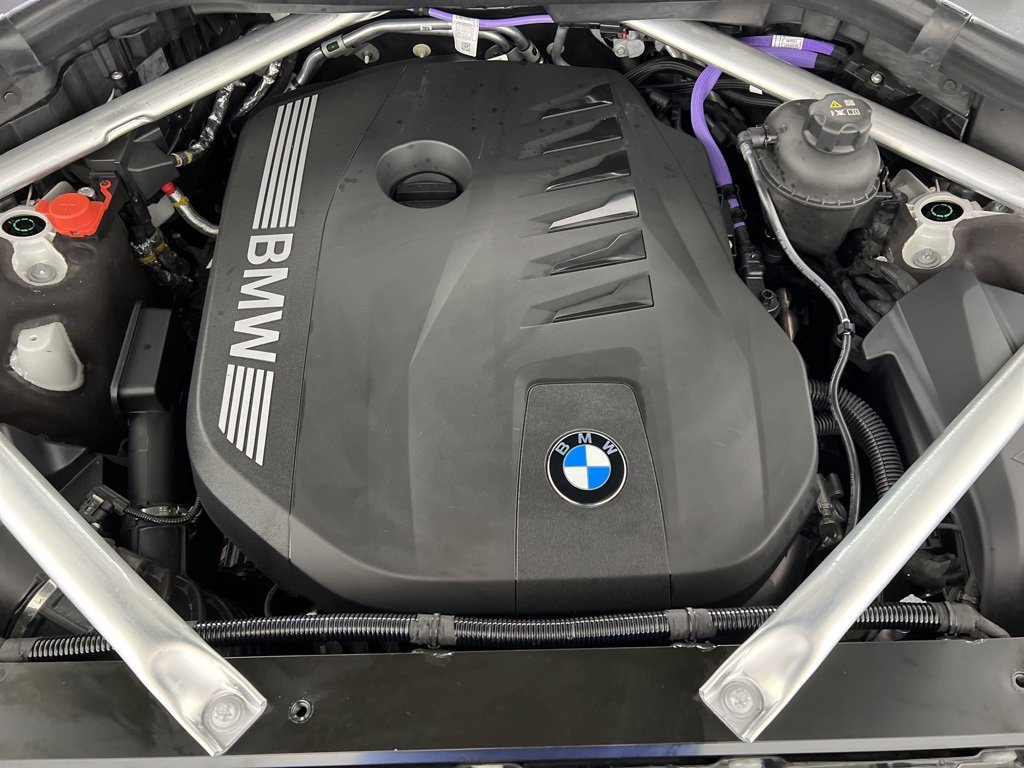 Used 2026 BMW X7 xDrive40i w/ Premium Package image 27